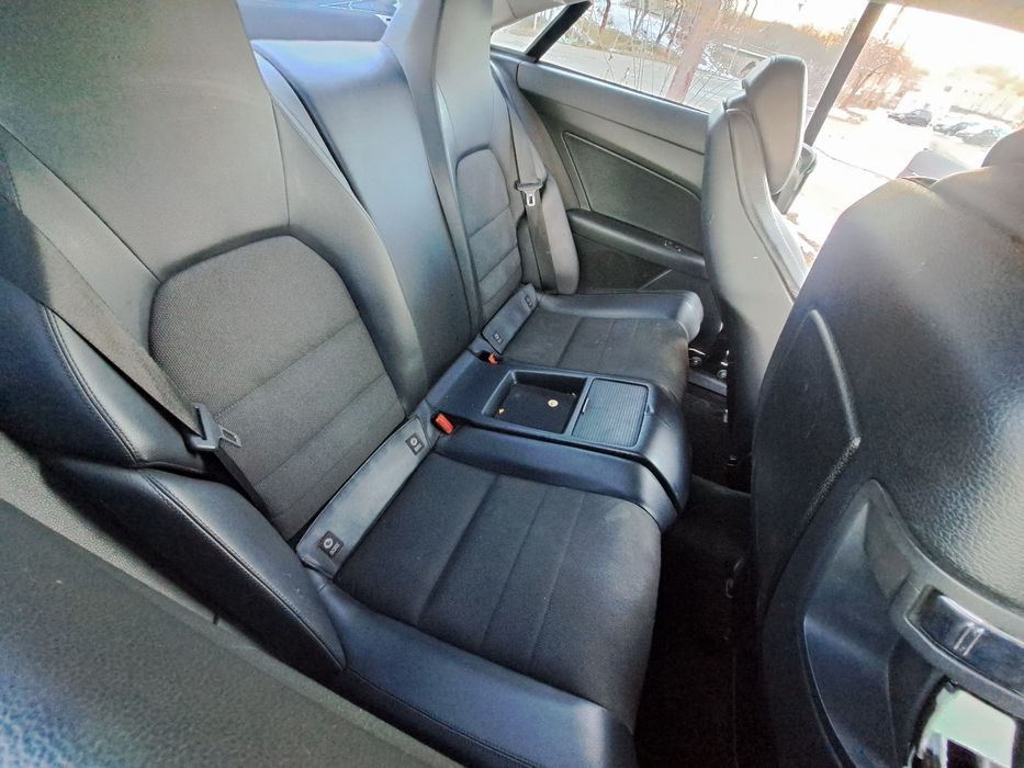 Салон Мерцедес Е класа Ц207 Mercedes C207 E class седалки