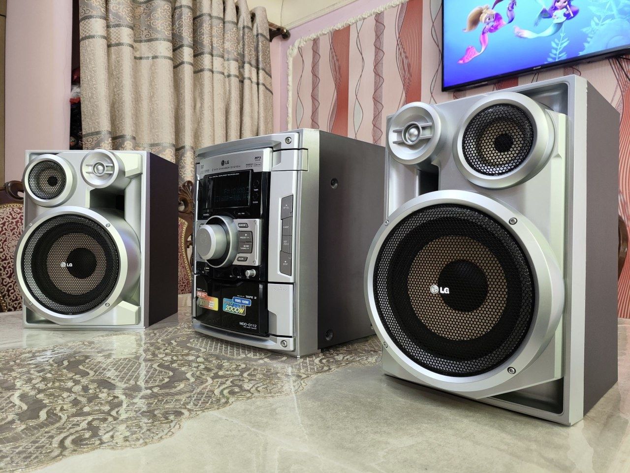 Usb fleshka LG orginal bass va ovozi zo‘r