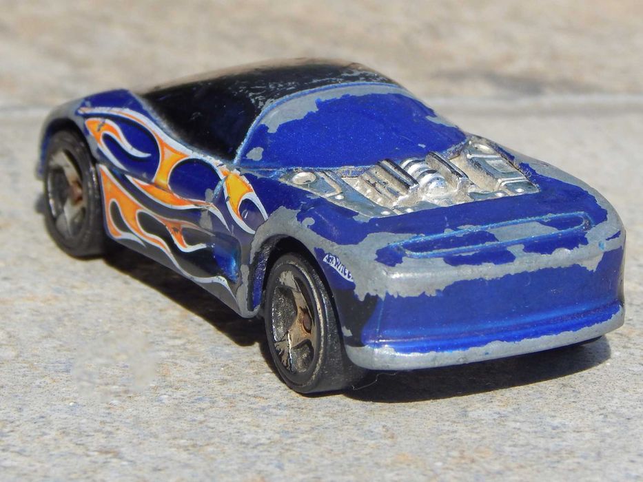 Macheta masina concept Buick Wildcat Hot Wheels 1993 uzata
