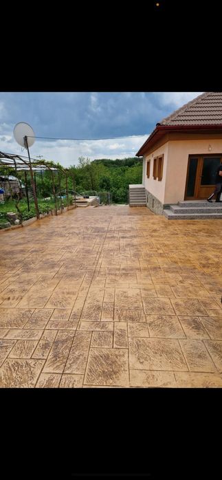 Beton amprentat 120 lei m p2 cu toate materialele incluse