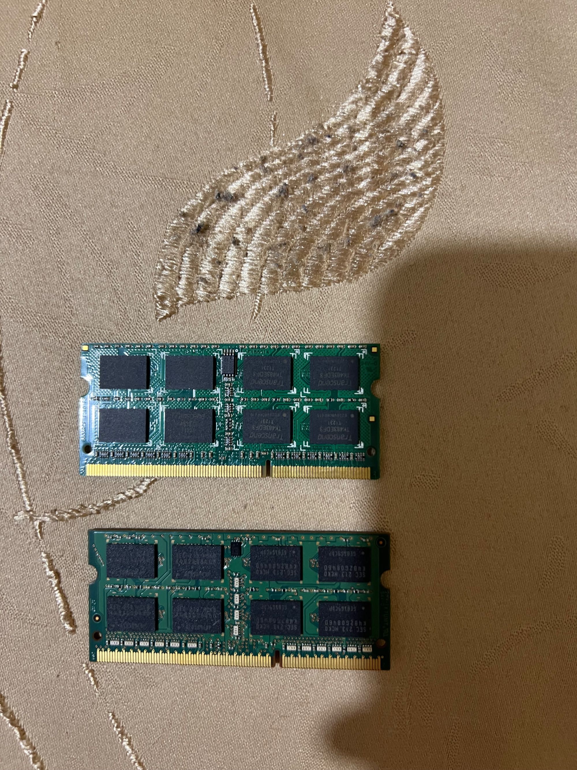 8GB RAM за лаптоп (2x4GB DDR3 1600MHz SODIMM)