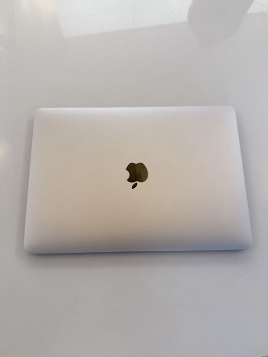Macbook PRO M2 8GB 256GB Touchbar