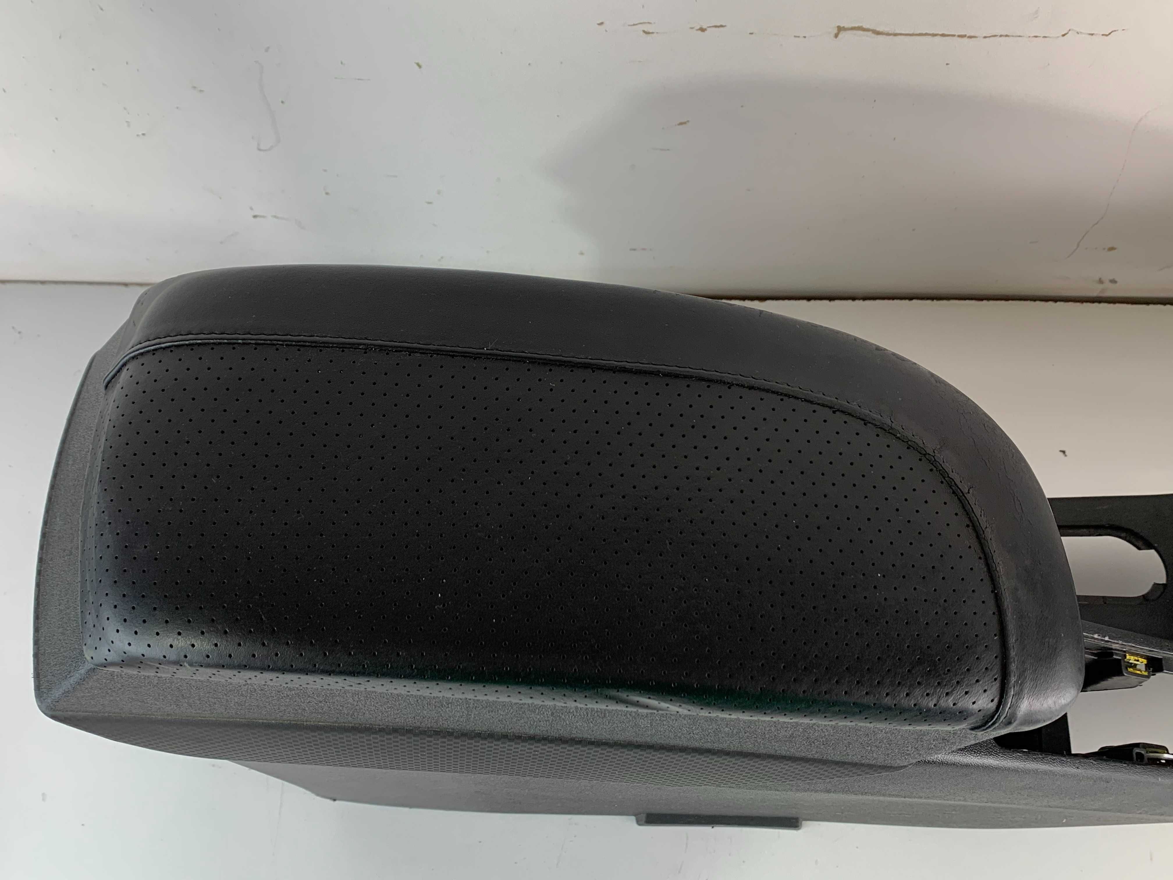 Подлакътник Сеат Алтеа Seat Altea (04-09)г.
