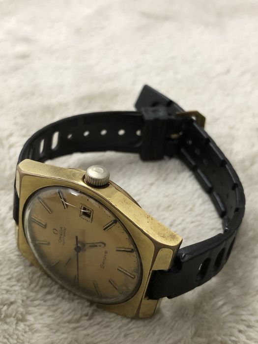 Ceas Omega Genève placat cu aur