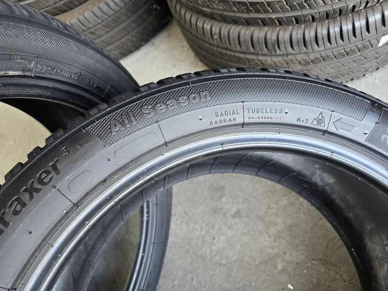 225/50/18 KLEBER 2бр
