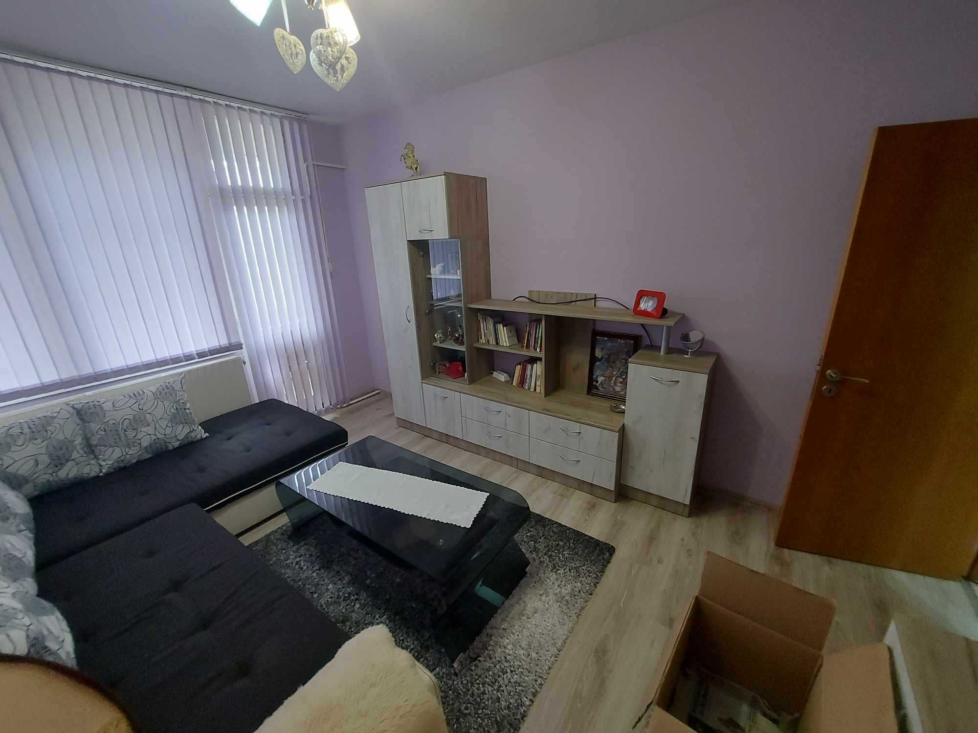 Четиристаен апартамент, 100кв.м, Пазара