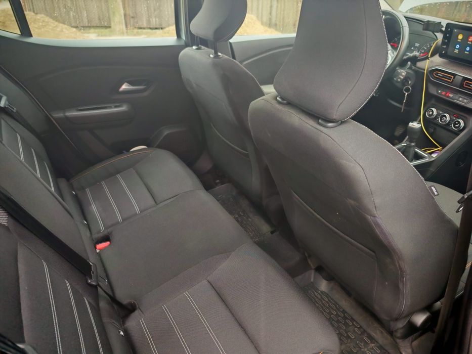 Vând Dacia sandero 2021