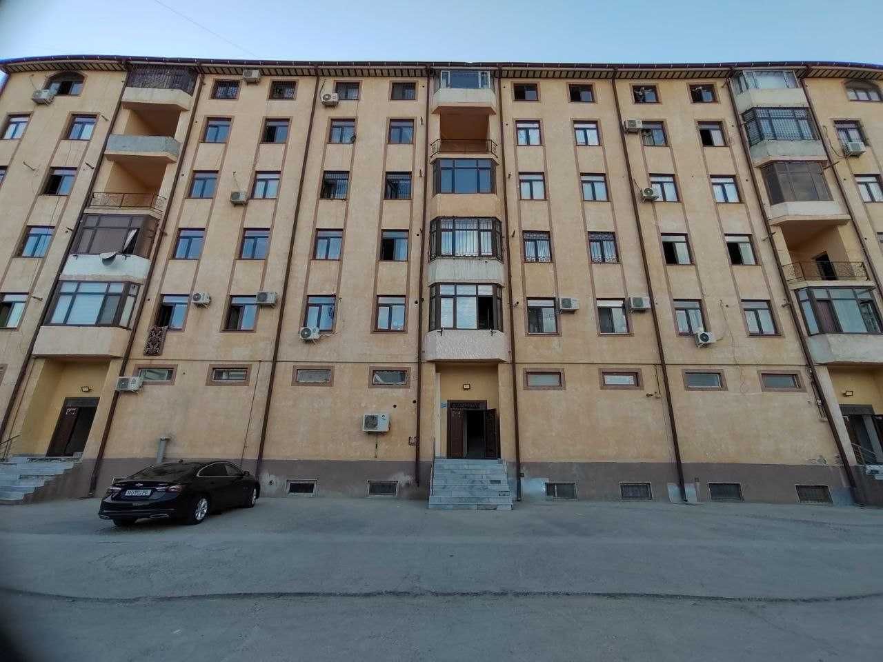 3х комнатная квартира на 6 этаже 57кв/м, в Самарканде