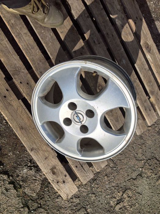 15 цола 4 х 100 мм Опел Астра / Вектра / Шевролет - 6 Инча / ЕТ 49