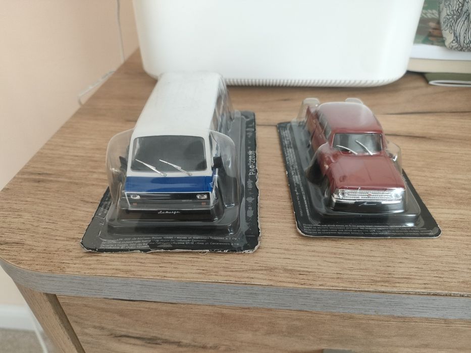 Продам коллекционные модели(масштабные модели )машинок ,авто,машин,ма