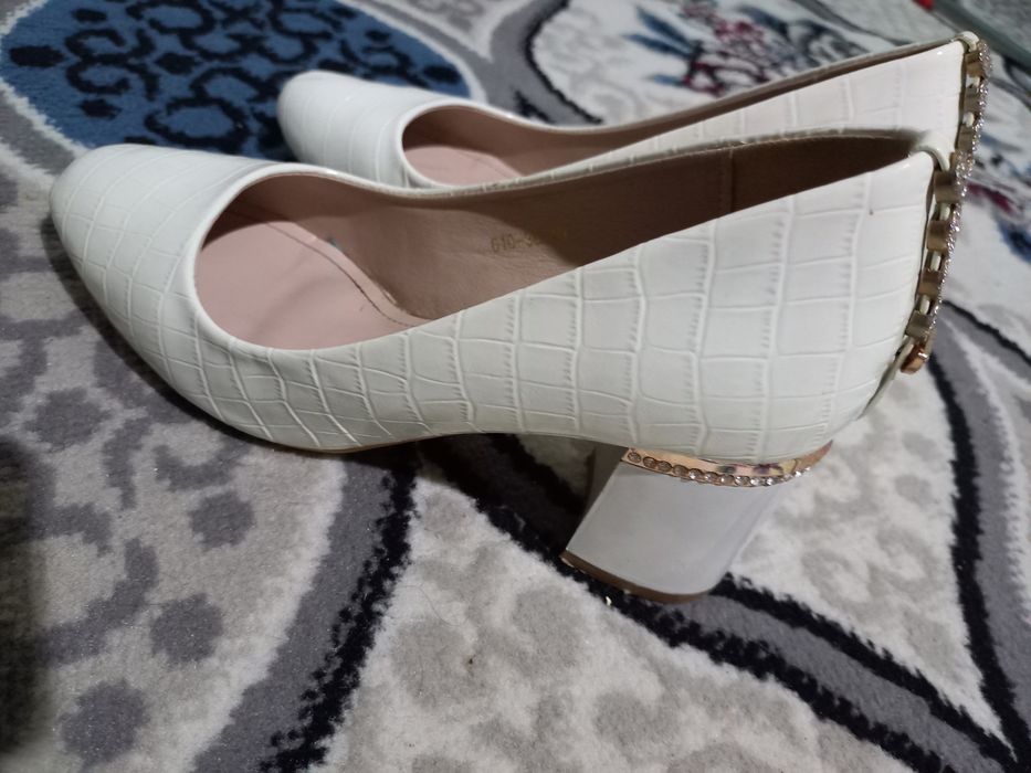 Туфли ,койлак сотилади