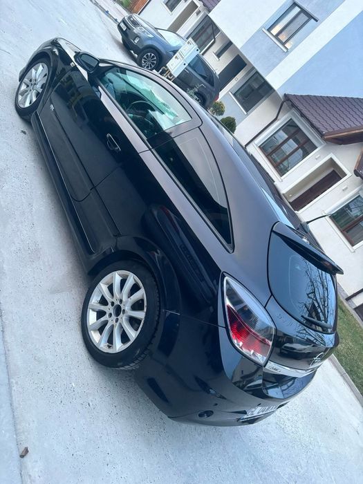 Opel Astra H GTC