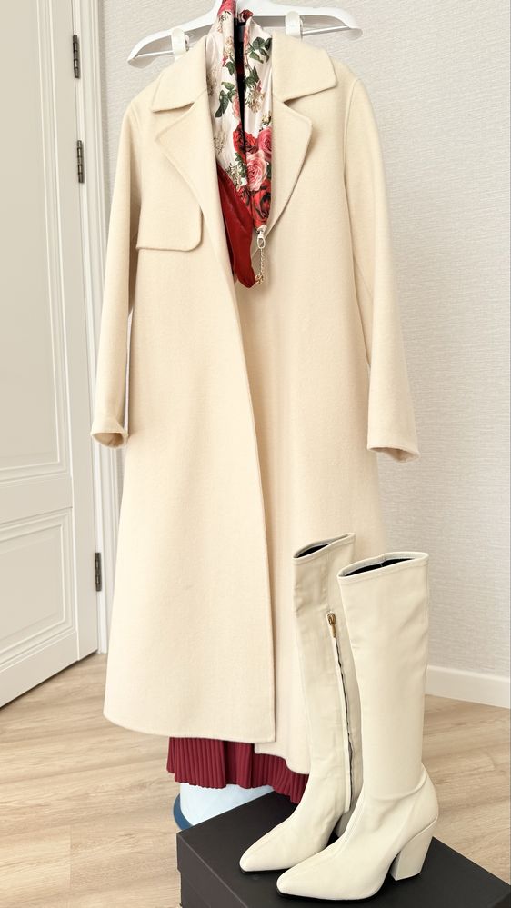 Белые ботфорты (длинные сапоги) от Massimo dutti