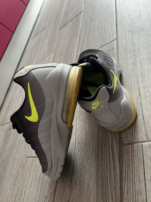 Vand adidasi Nike original