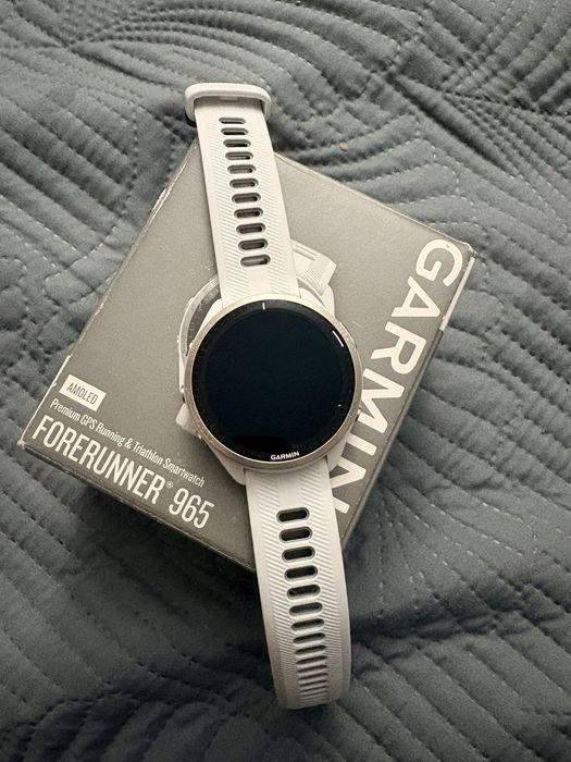 Продам смарт часы Garmin Forerunner 965