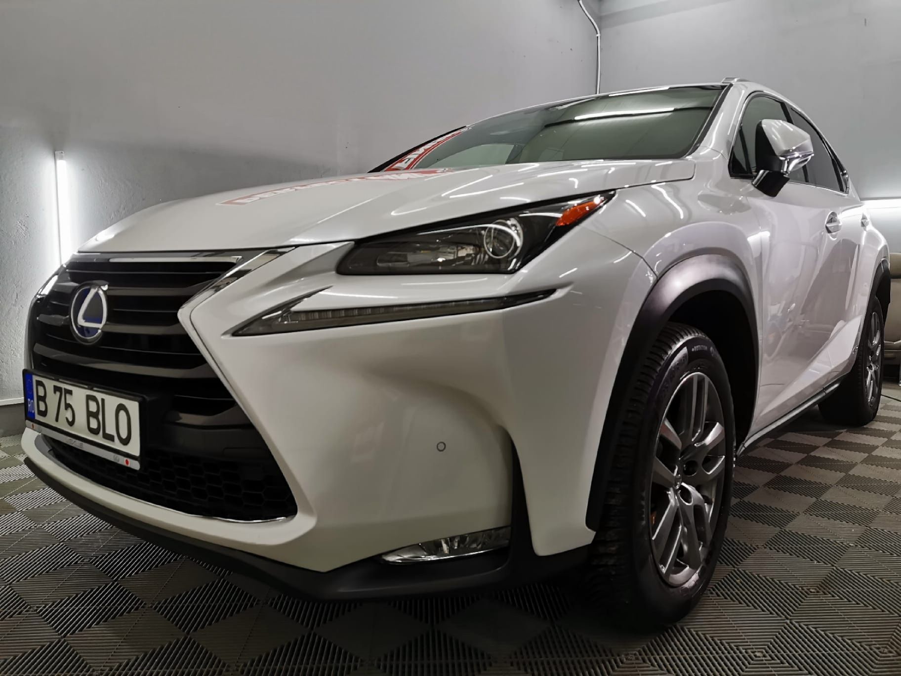 Lexus Nx300h impecabila