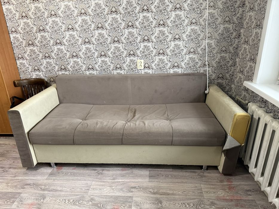 Отдам диван тахту