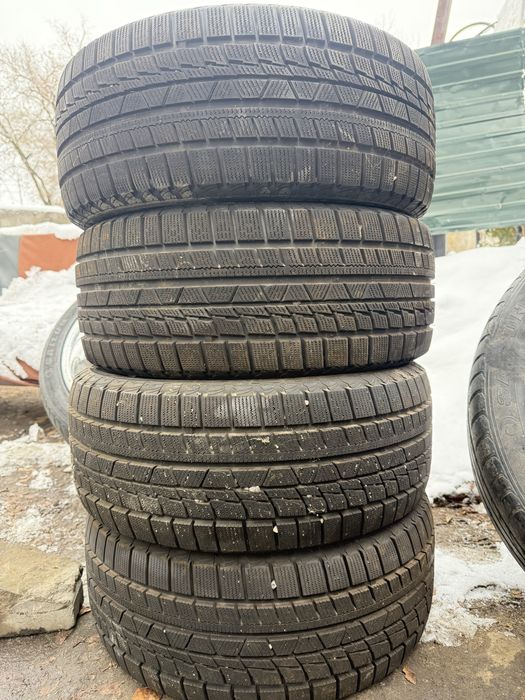225/45/17как новый