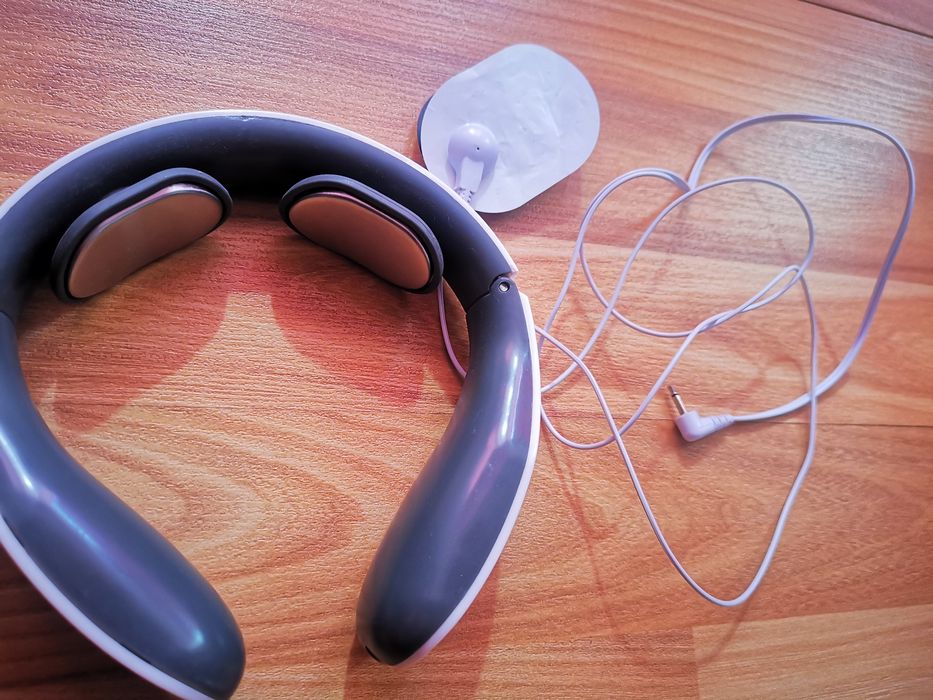 Aparat masaj cervical