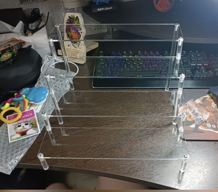 полка акриловая.