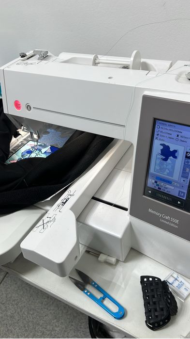 Вышивальная машинка Janome 550E Limited Edition