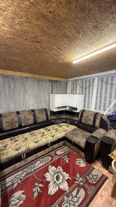 Продам диван для дачи