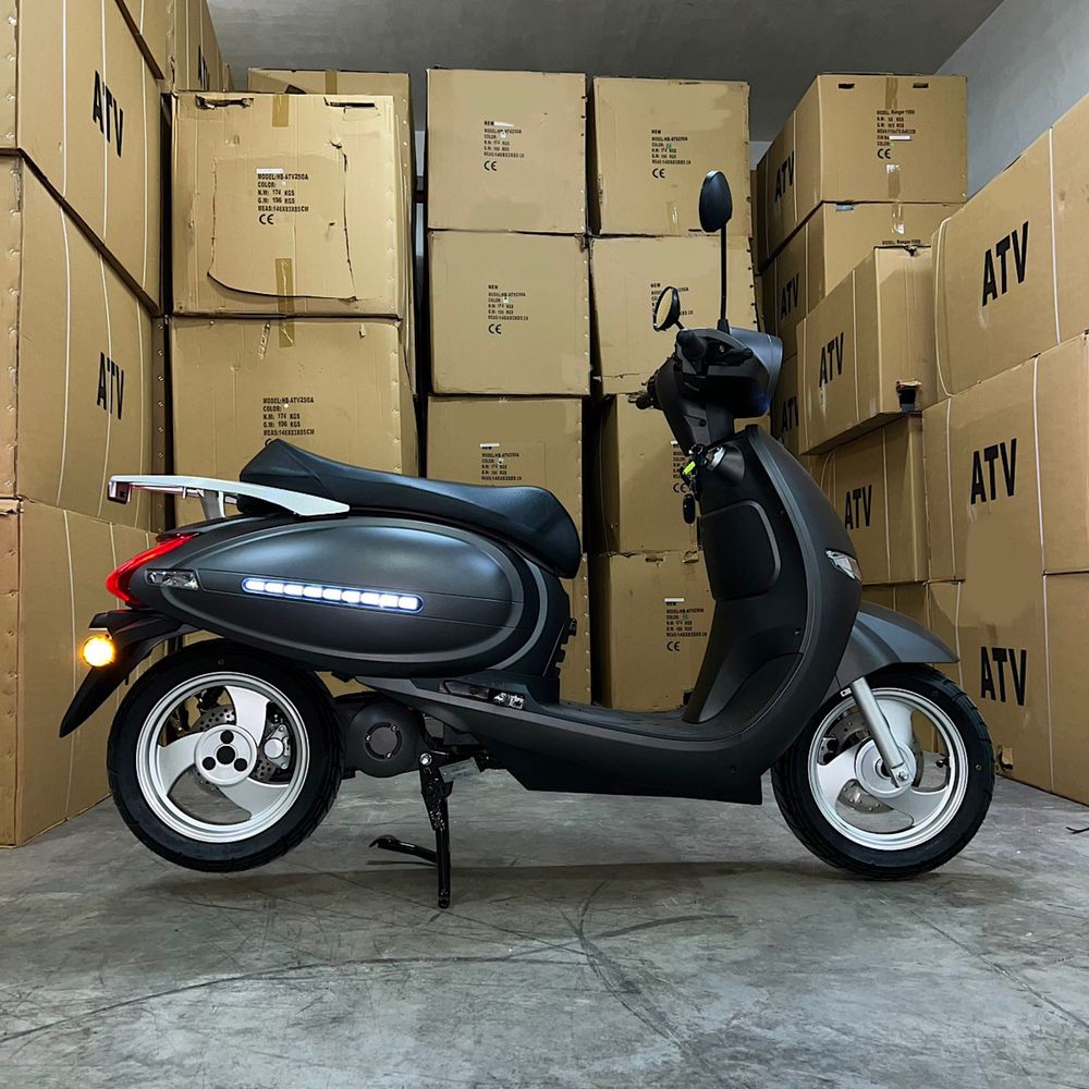 Електрически скутер SPRINT TELSTAR с тип Веспа Vespa дизайн 2025