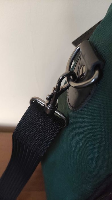 Вместителна чанта за ръчен багаж неупотребявана