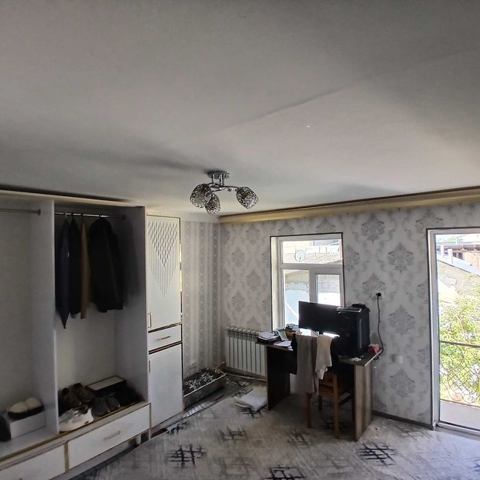 Kvartiraga odam qo'yamiz faqat qizlarni yoki ayollarni(uy egasi bilan)