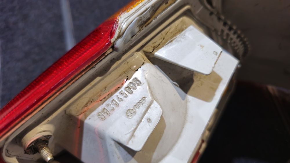 Stop stanga Hella original Audi 80 B3 (caroserie)

Stare buna

Pret: 1