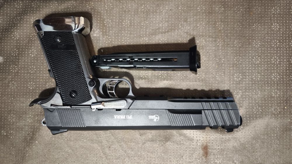 Въздушен пистолет Umarex Combat Zone P11 Para 6мм CO2