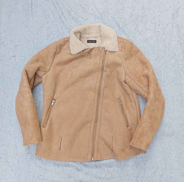 Vând geaca de damă Massimo Dutti!