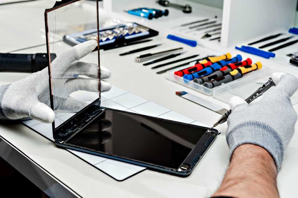 Service Reparatii Tableta Apple Ipad PRO AIR Mini 11 10.5 3 12.9 4 5