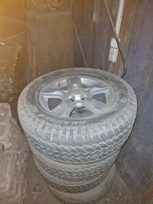 Шины всесезонные вместе с дисками