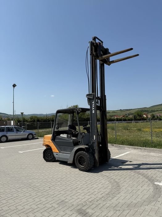 De vanzare sau da inchiriat Stivuitor Still 5 Tone