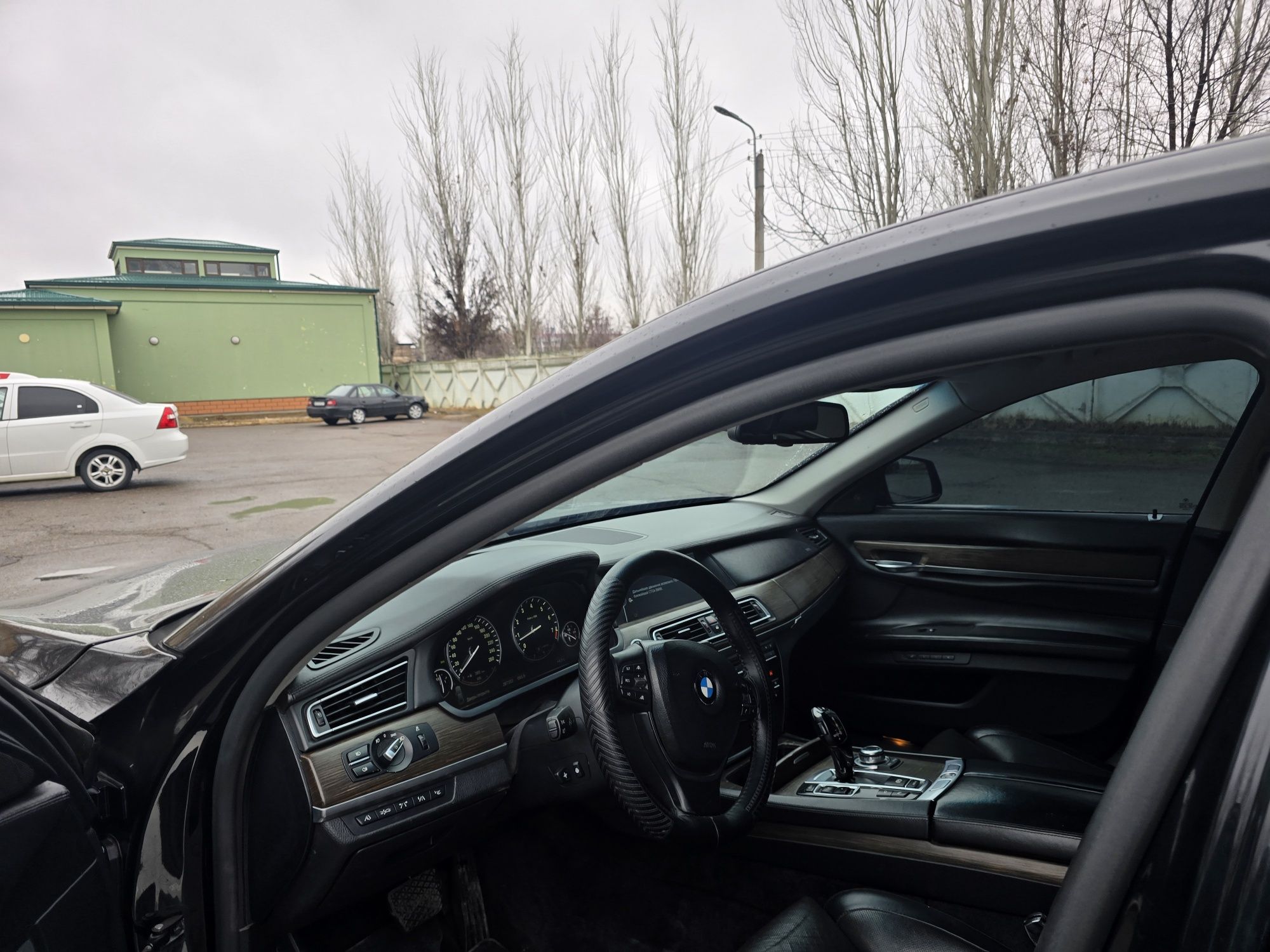 Bmv 750 long 02f10 biznes klas srochna arzon narhda sotiladi