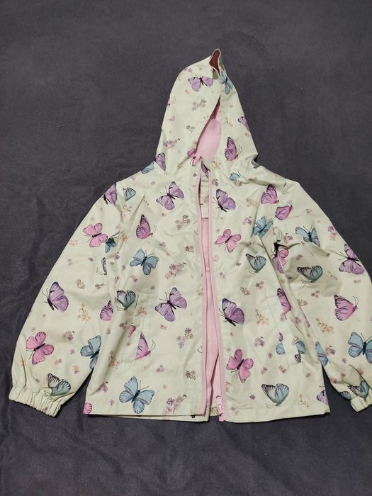 ветровка + пышное платье+ пакет вещей