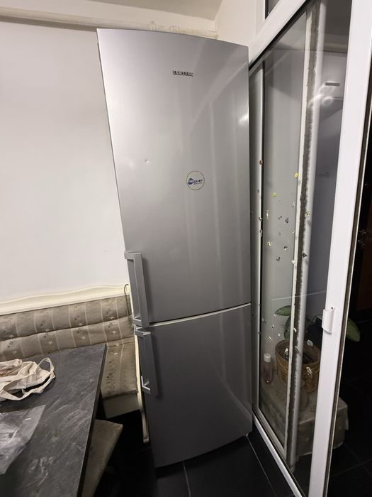 Vand combina frigorifica Samsung in stare perfecta