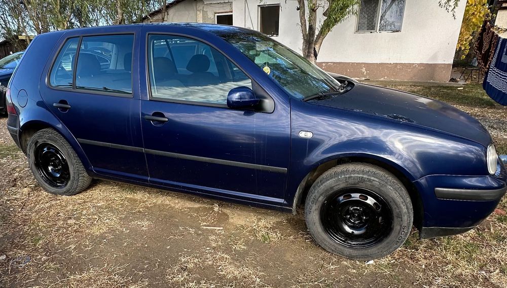 VW Golf 4 1.6 benzina
