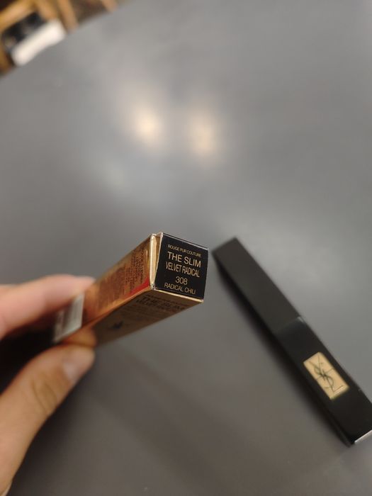Ruj Yves Saint Laurent