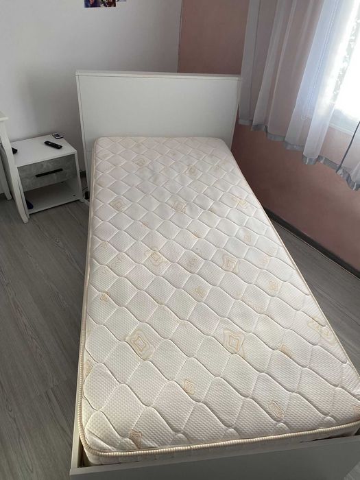 Pat 1 persoana, saltea inclusă