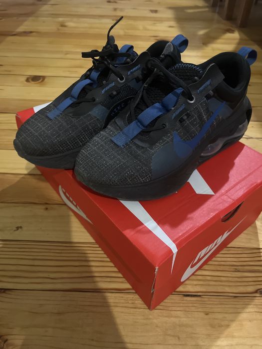 Маратонки nike 39