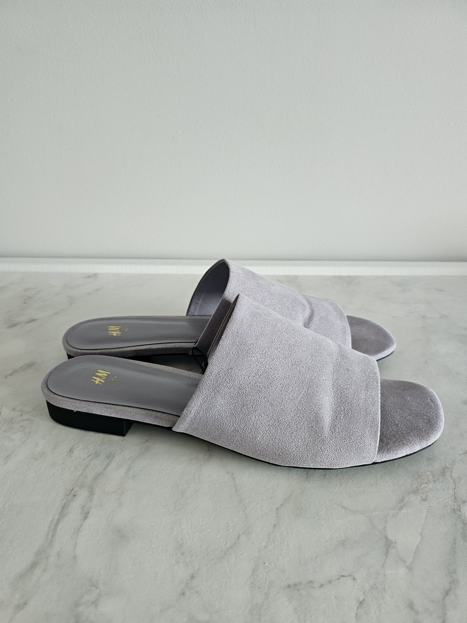 Чехли "H&M и RODIER