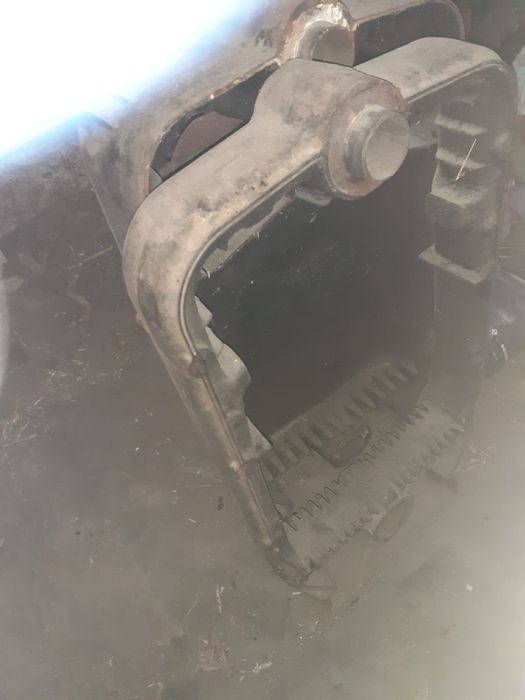 Element Viadrus mijloc si spate