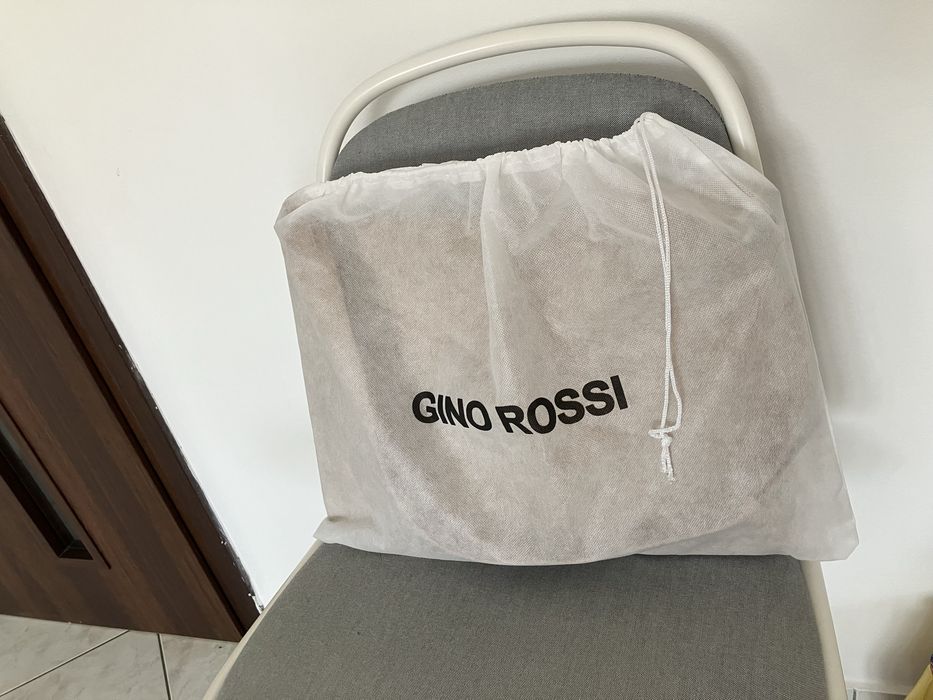 Кожена чанта Gino Rossi