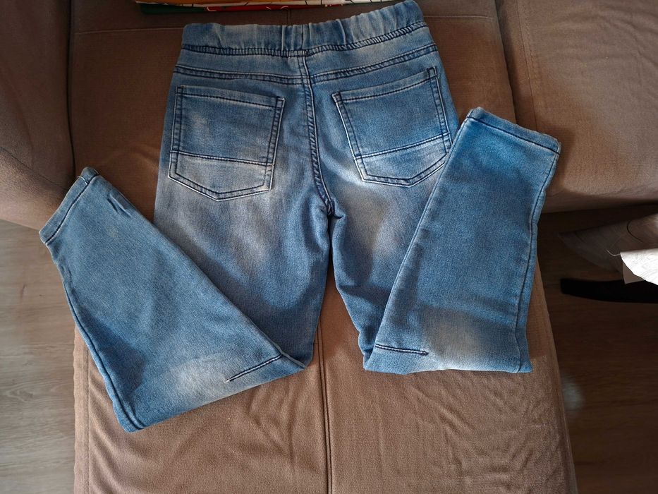 Детски лот памучни блузки 7бр плюс дънки с ластик 128 размер