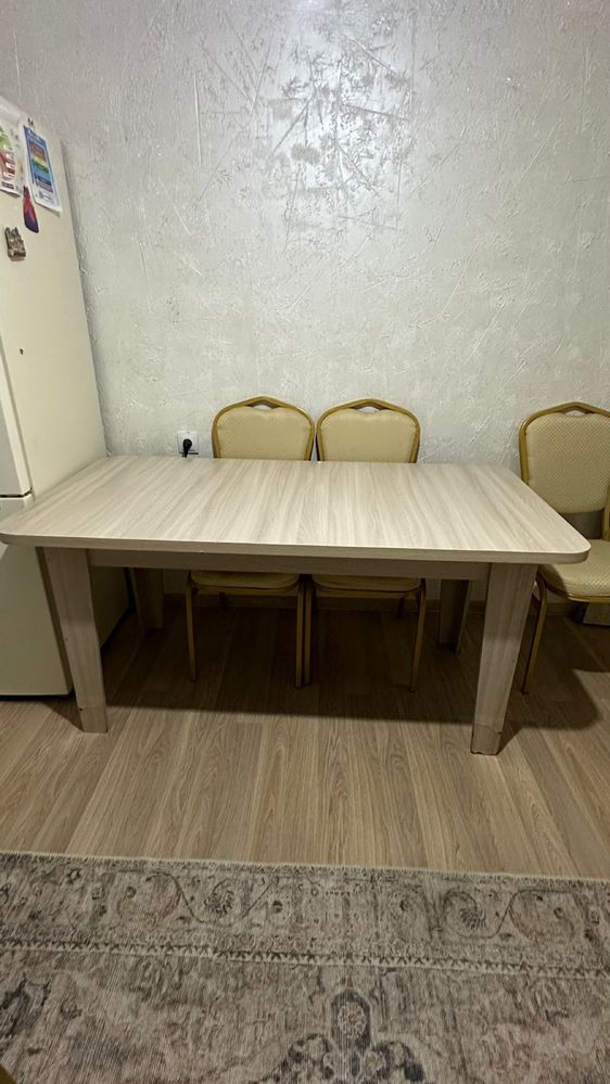 Стол для кухни б/у