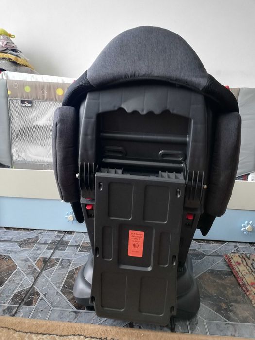 Продавам стол за кола Lorelli Jupiter SPS 0-25кг Black