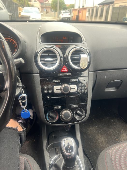 Vand opel corsa D 2008