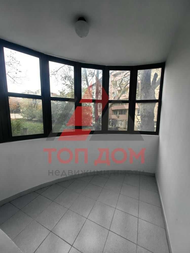 Продава се Четиристаен апартамент в Варна, Спортна зала - 136 кв.м за 2346 €/кв.м - Снимка #4